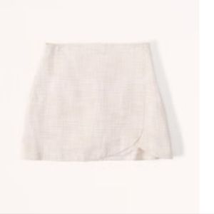 Abercrombie tweed skort